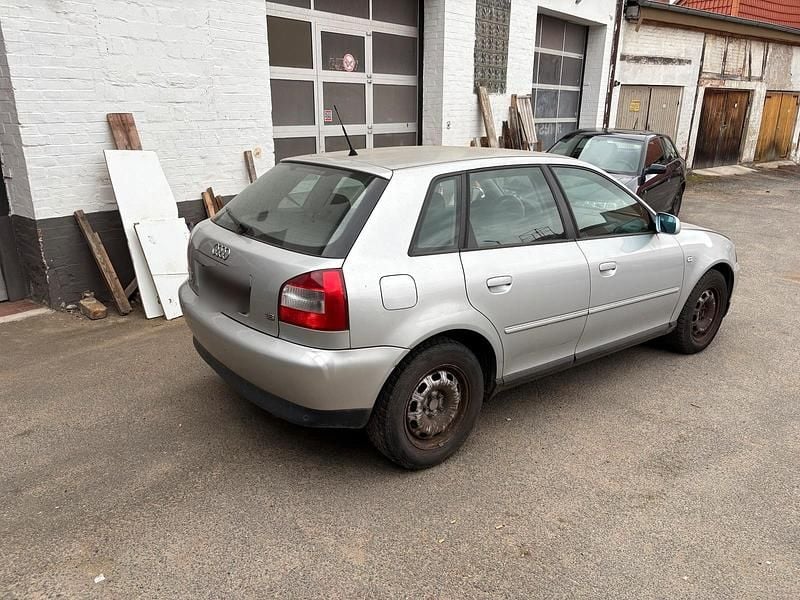 Gebraucht Audi A3 Basis 102 PS (75 kW) 2003 Silber Kleinwagen