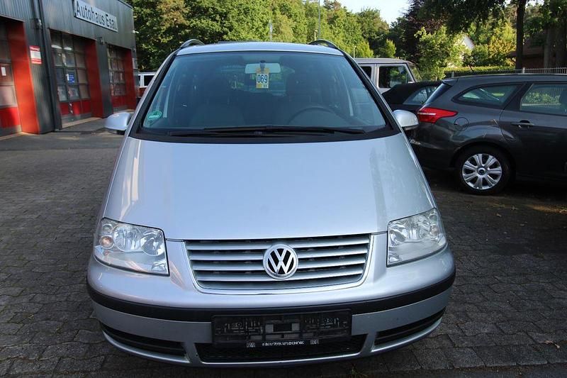 Gebraucht VW Sharan Trendline 116 PS (85 kW) 2006 Silber Van / Kleinbus