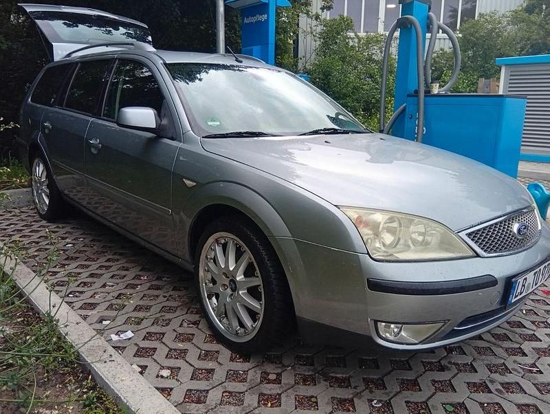 Gebraucht Ford Mondeo 145 PS (106 kW) 2005 Silber Limousine