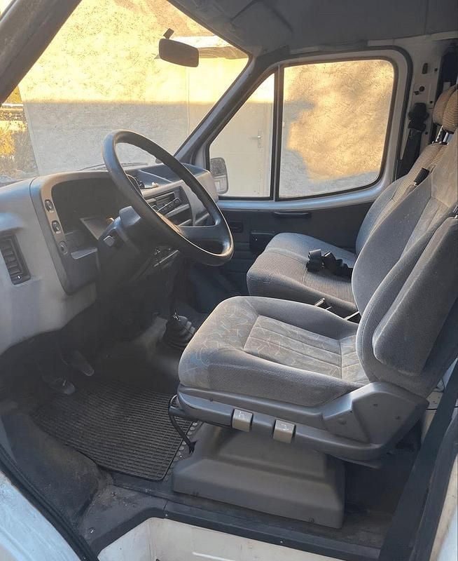 Usata Ford Transit 77 CV (56 kW) 1990 Bianco Monovolume