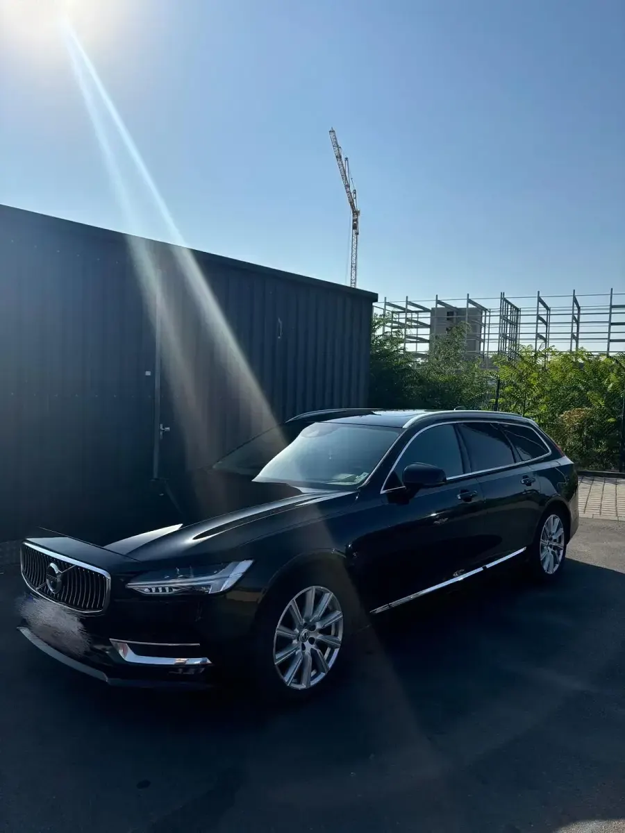 Gebraucht Volvo V90 190 PS (139 kW) 2018 Schwarz Kombi