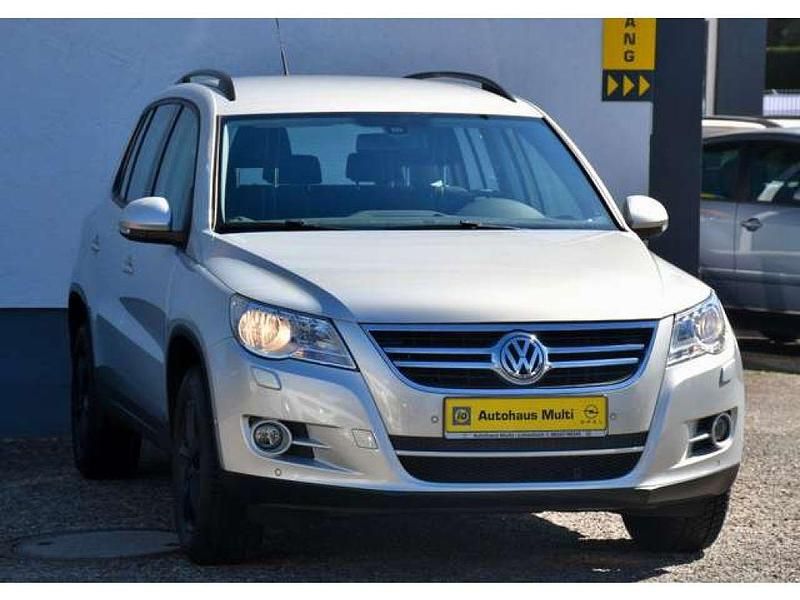 Second-hand VW Tiguan Freestyle 150 CP (110 kW) 2011 Alb SUV