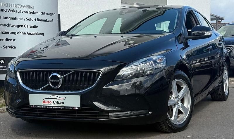 Gebraucht Volvo V40 Kinetic 150 PS (110 kW) 2018 Schwarz Limousine