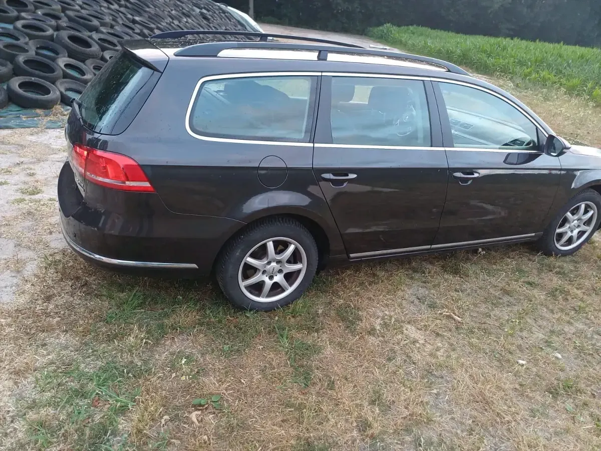 Gebraucht VW Passat 140 PS (102 kW) 2011 Kombi