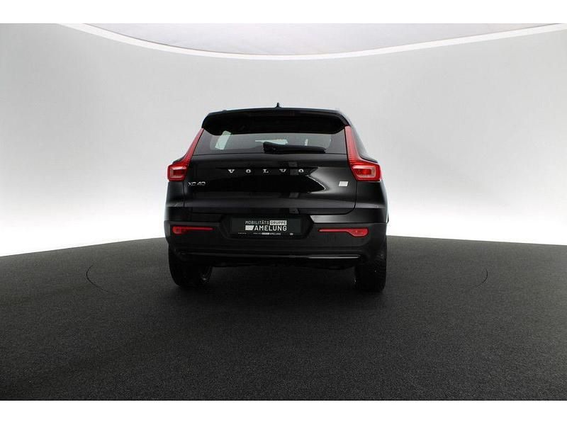 Gebraucht Volvo XC40 Core 169 kW (231 PS) 2022 Schwarz SUV