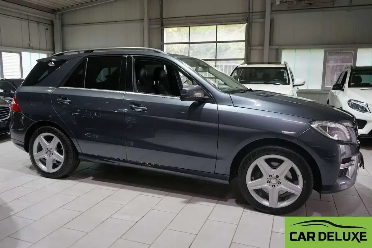 Gebraucht Mercedes ML250 AMG 204 PS (150 kW) 2015 Tenoritgrau SUV