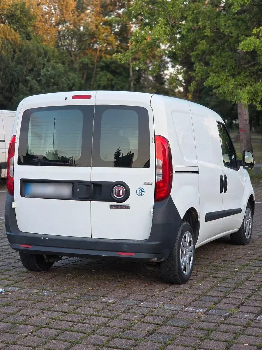 Gebraucht Fiat Doblò 90 PS (66 kW) 2016 Weiß Van / Kleinbus