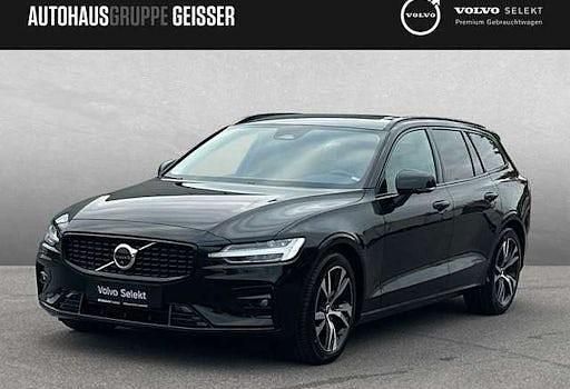 Gebraucht Volvo V60 Plus 197 PS (144 kW) 2025 Onyx schwarz Kombi