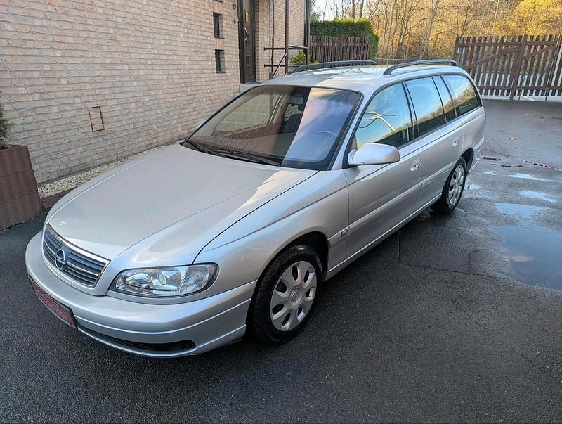 Silber Gebraucht 2003 Opel Omega Kleinwagen | 3.250 € (Fairer Preis) - Bild 1/4