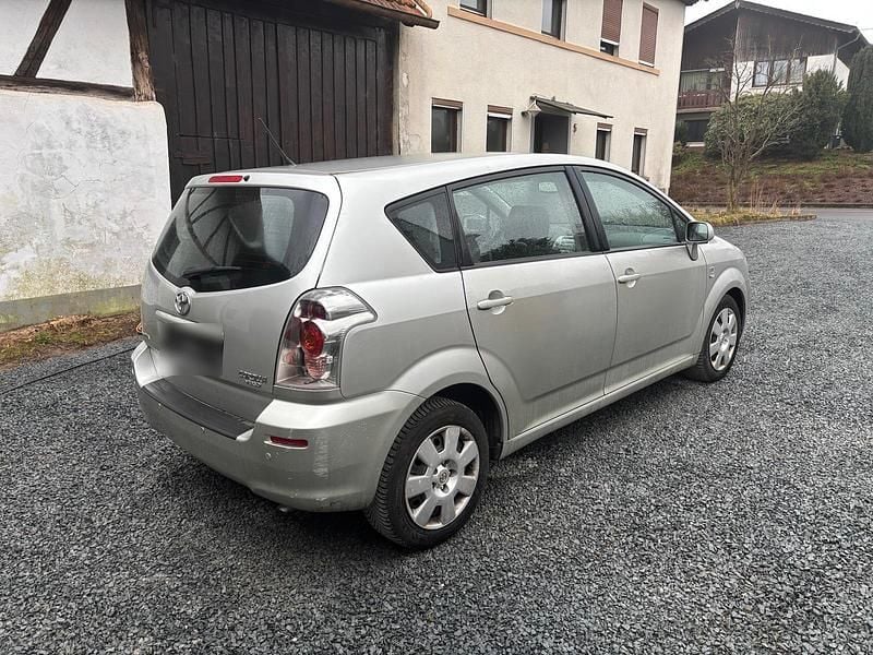 Gebraucht Toyota Corolla 110 PS (80 kW) 2004 Silber Kombi