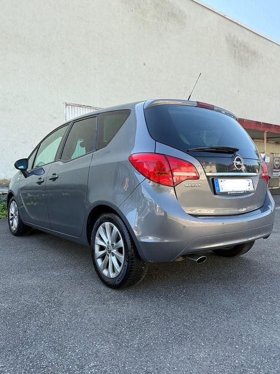 Gebraucht Opel Meriva Active 140 PS (102 kW) 2017 Grau Van / Kleinbus