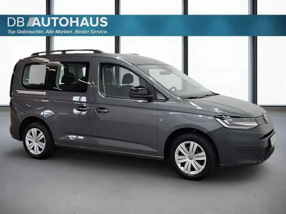 Second-hand VW Caddy 122 CP (89 kW) 2023 Gri Monovolum