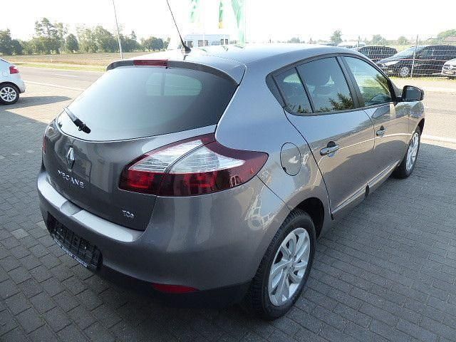 Gebraucht Renault Mégane LIMITED 116 PS (85 kW) 2015 Grau Limousine