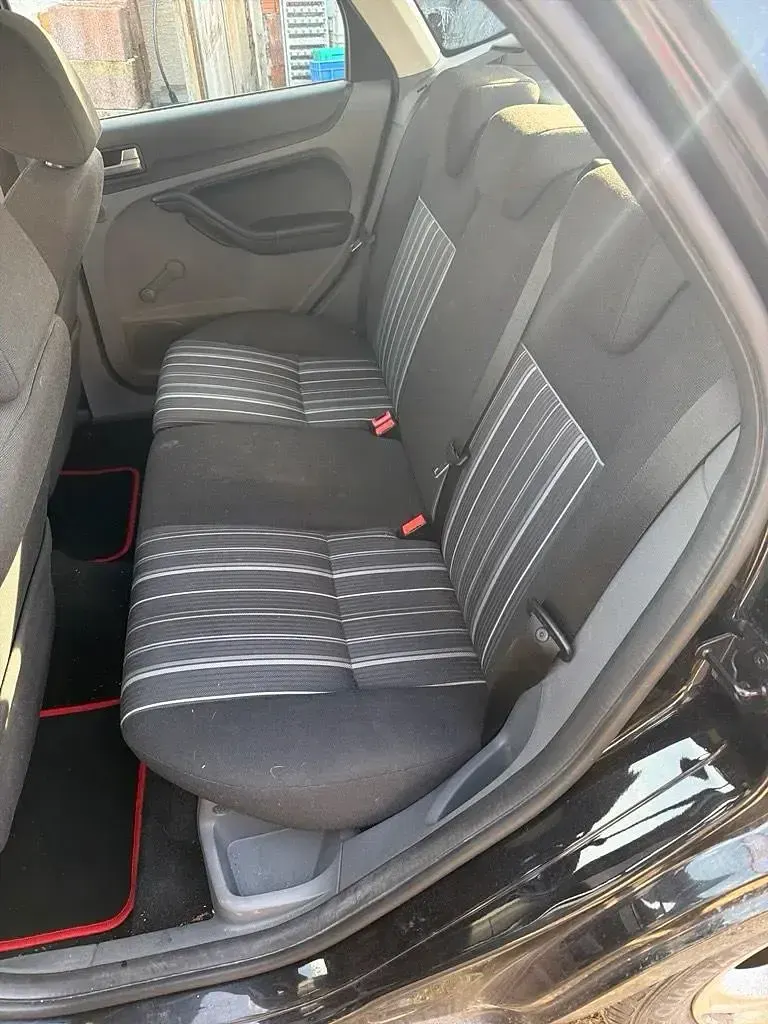 Usata Ford Focus 112 CV (82 kW) 2008 Nero Berlina