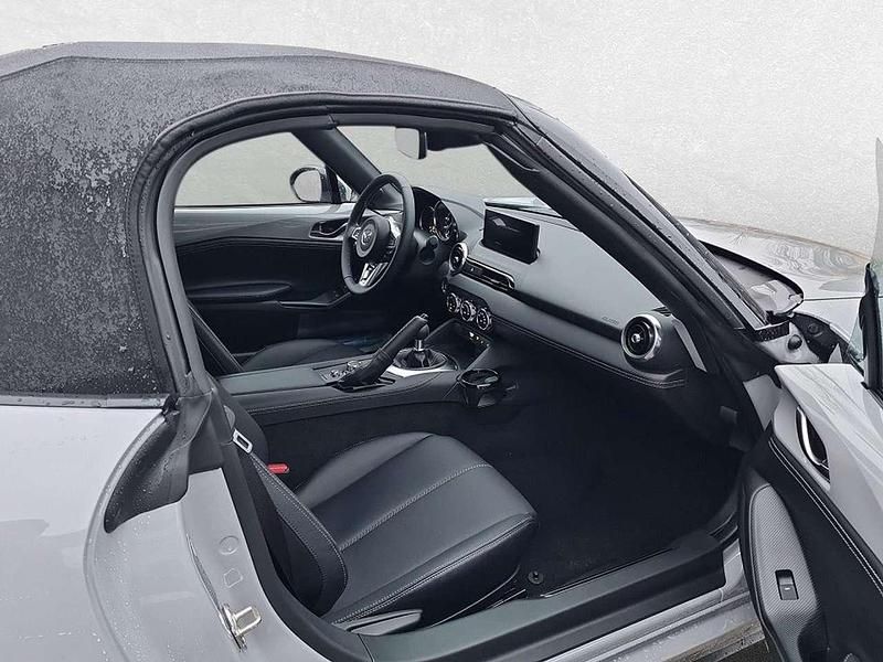 Neu Mazda MX5 Exclusive-Line 132 PS (97 kW) 2025 Aero gray m Cabrio