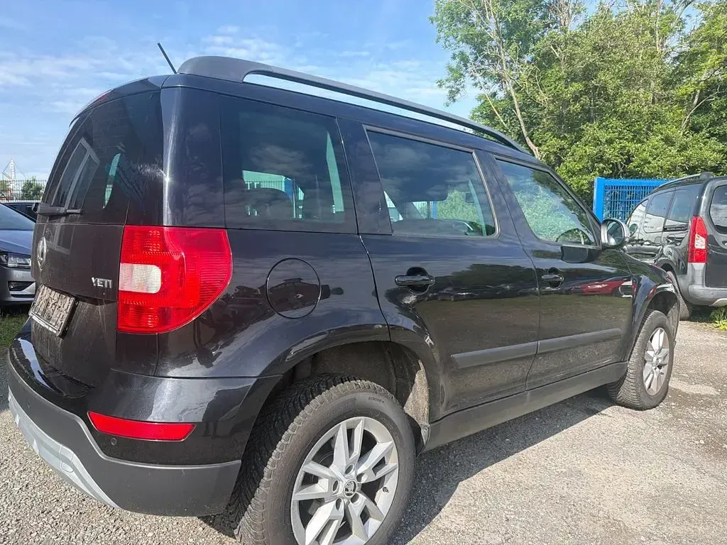 Gebraucht Skoda Yeti Cool Edition 110 PS (80 kW) 2016 Schwarz SUV