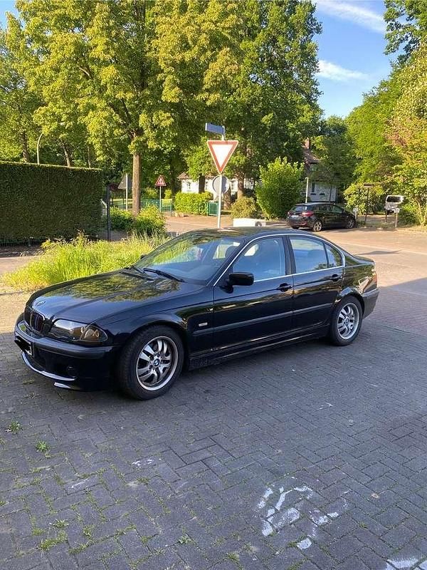 Gebraucht BMW 323 M Sport 170 PS (125 kW) 2000 Schwarz Limousine