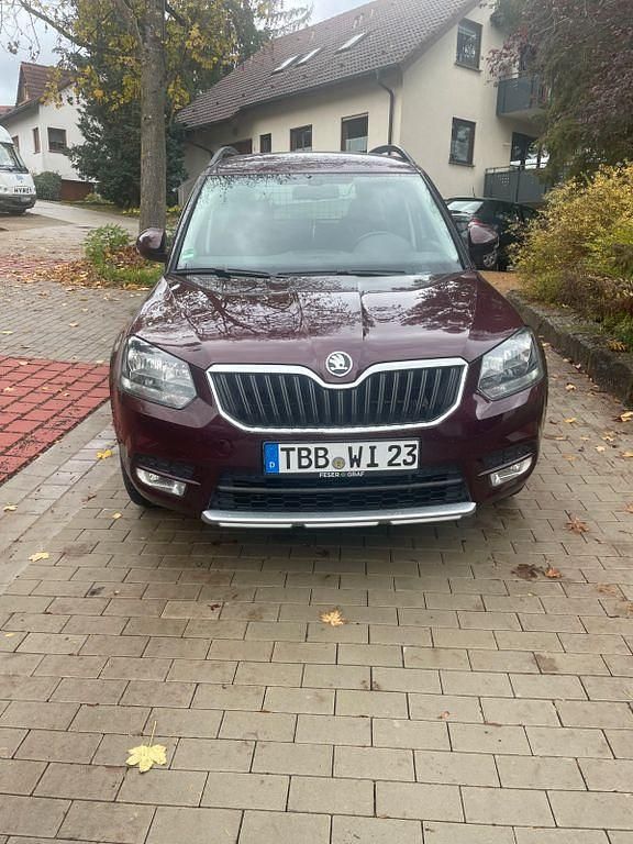 Rot Gebraucht 2015 Skoda Yeti Elegance SUV | 11.350 € (Fairer Preis) - Bild 1/4