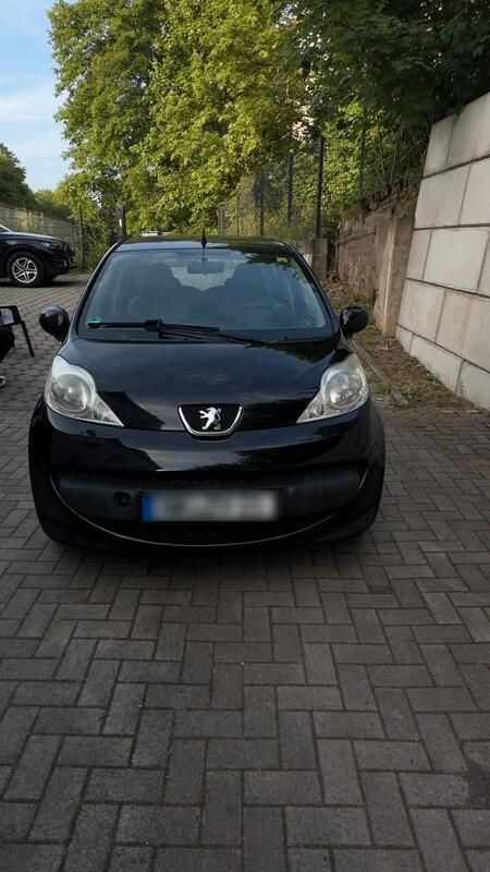 Schwarz Gebraucht 2009 Peugeot 107 Kleinwagen | 2.500 € (Fairer Preis) - Bild 1/4