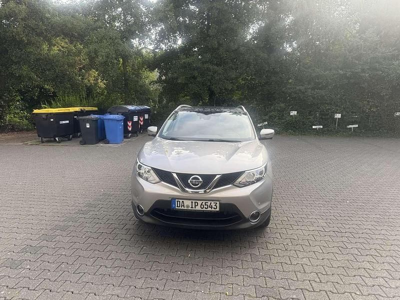 Andere farben Gebraucht 2017 Nissan Qashqai N-Connecta SUV | 10.980 € (Superpreis) - Bild 1/4