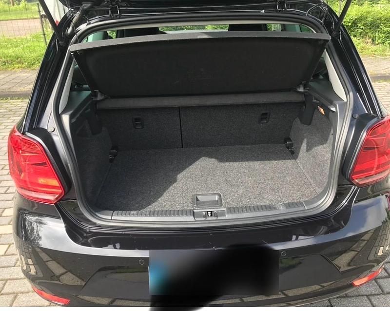 Gebraucht VW Polo LOUNGE 75 PS (55 kW) 2015 Schwarz