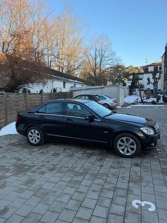 Gebraucht Mercedes C200 184 PS (135 kW) 2009 Schwarz Limousine