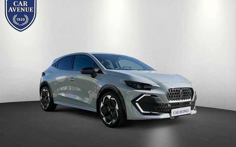 Neu Renault Clio V Techno 158 PS (116 kW) 2026 Grau Limousine