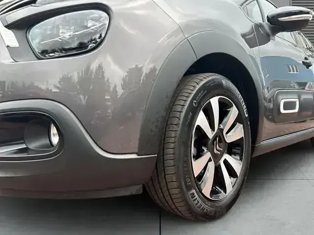 Gebraucht Citroën C3 PureTech 110 PS (80 kW) 2024 Grau Limousine