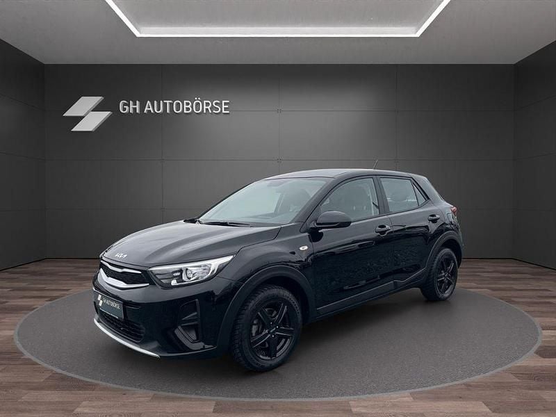 Schwarz Gebraucht 2022 Kia Stonic Edition 7 SUV | 14.290 € (Guter Preis) - Bild 1/4