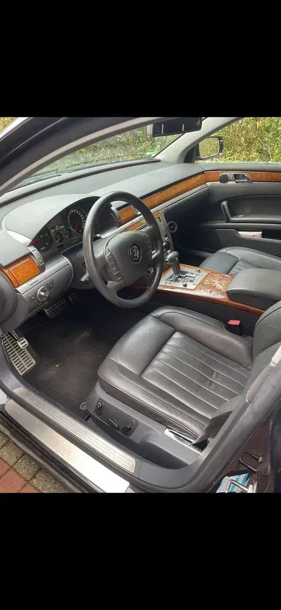 Gebraucht VW Phaeton 239 PS (175 kW) 2011 Schwarz Limousine