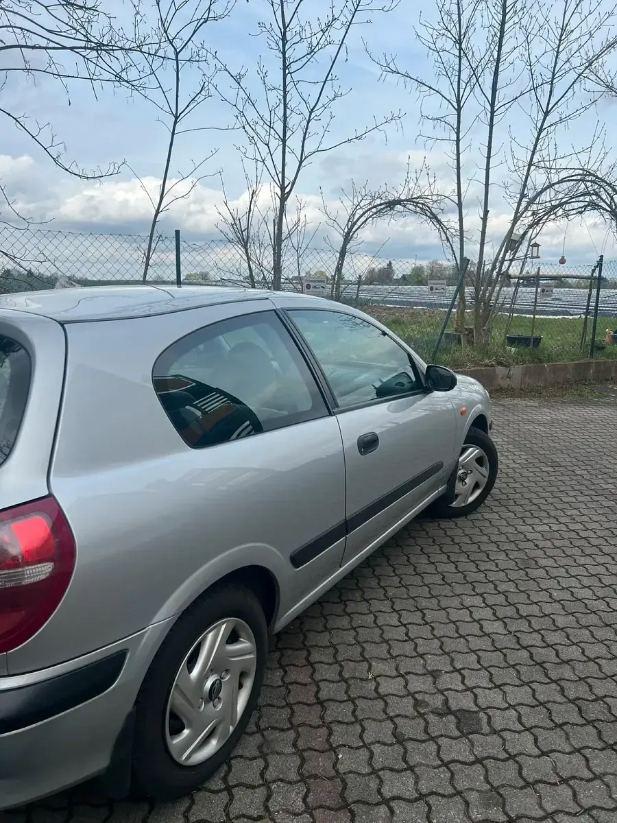 Gebraucht Nissan Almera 90 PS (66 kW) 2002 Grau Limousine