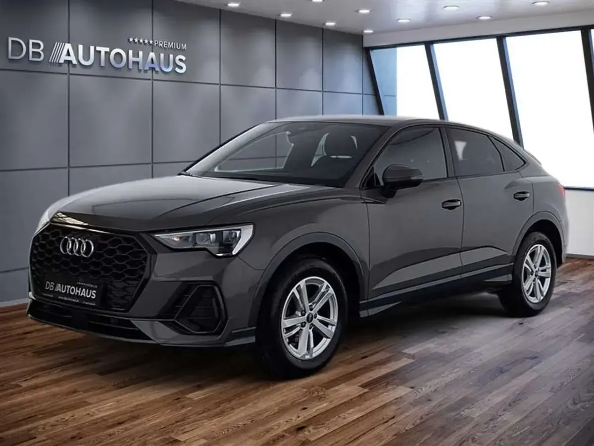Gebraucht Audi Q3 Sportback S-Line 150 PS (110 kW) 2025 SUV