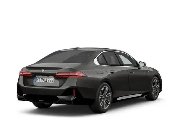 Gebraucht BMW 520 Performance 208 PS (152 kW) 2024 Grau Limousine