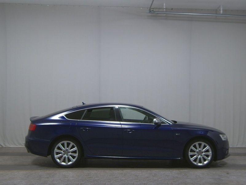 Estorilblau kristalleffekt Gebraucht 2013 Audi S5 Sportback Sport Kleinwagen | 15.450 € - Bild 1/4