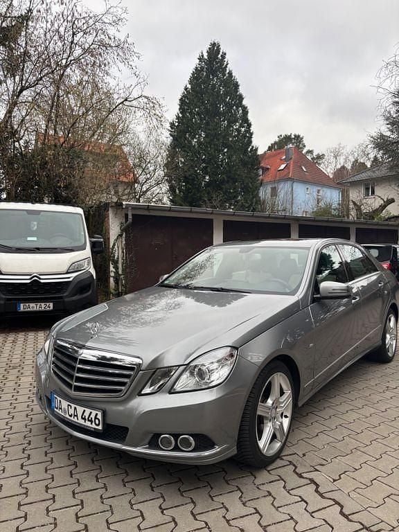 Gebraucht Mercedes E350 Elegance 265 PS (194 kW) 2010 Grau Limousine