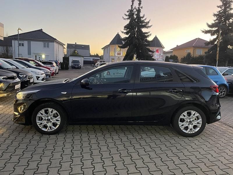 Gebraucht Kia Ceed Edition 7 101 PS (74 kW) 2023 Schwarz Kleinwagen