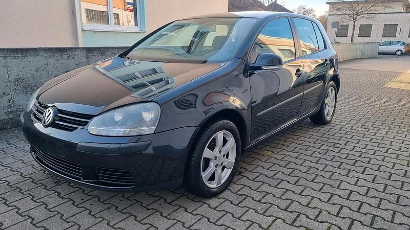 Schwarz Gebraucht 2004 VW Golf Limousine | 4.200 € (Fairer Preis) - Bild 1/4