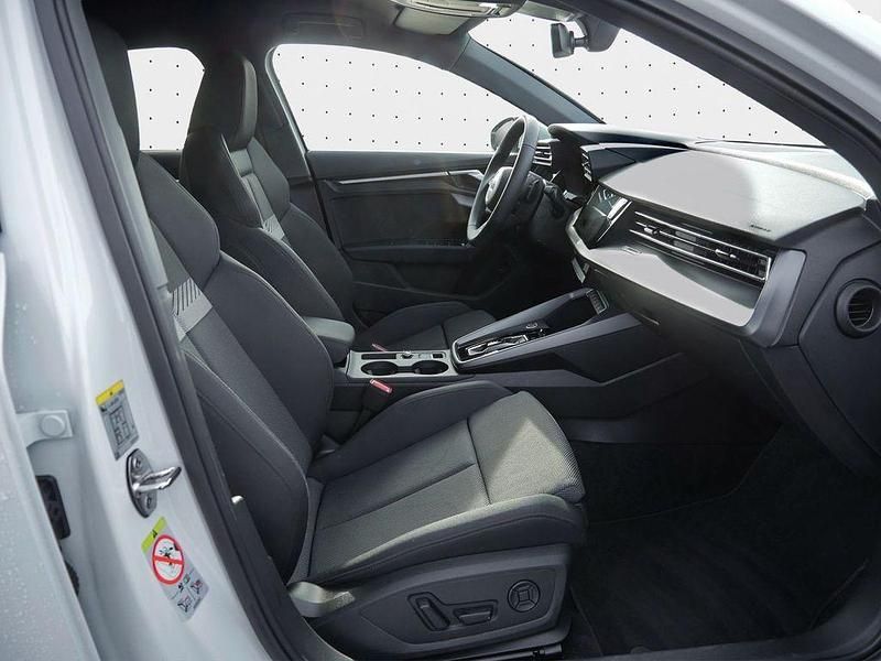 Gebraucht Audi A3 S-Line 150 PS (110 kW) 2025 Gletscherweiß metallic Limousine