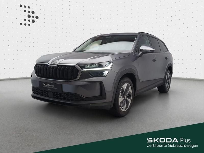 Graphitegrau metallic (metallic) Gebraucht 2024 Skoda Kodiaq Selection SUV | 43.999 € (Guter Preis) - Bild 1/4