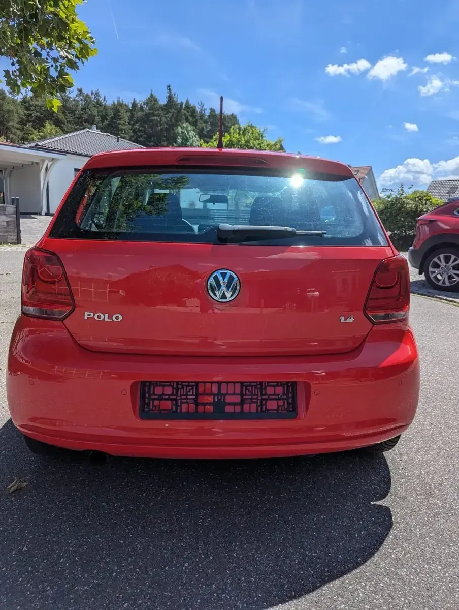 Gebraucht VW Polo 86 PS (63 kW) 2011 Rot Kleinwagen