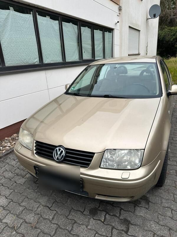 Gold Gebraucht 2001 VW Bora Limousine | 2.500 € (Fairer Preis) - Bild 1/2