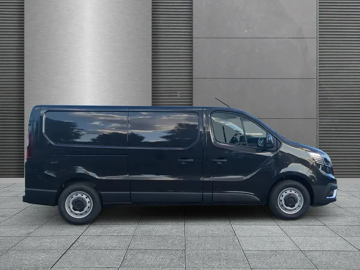 Nouă Renault Trafic 170 CP (125 kW) 2025 Negru Monovolum