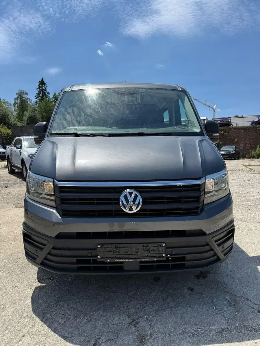 Gebraucht VW Crafter R 177 PS (130 kW) 2018 Grau Van