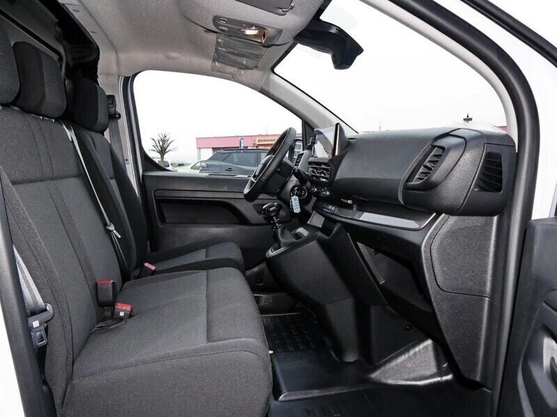 Gebraucht Peugeot Expert 144 PS (105 kW) 2025 Weiß Van