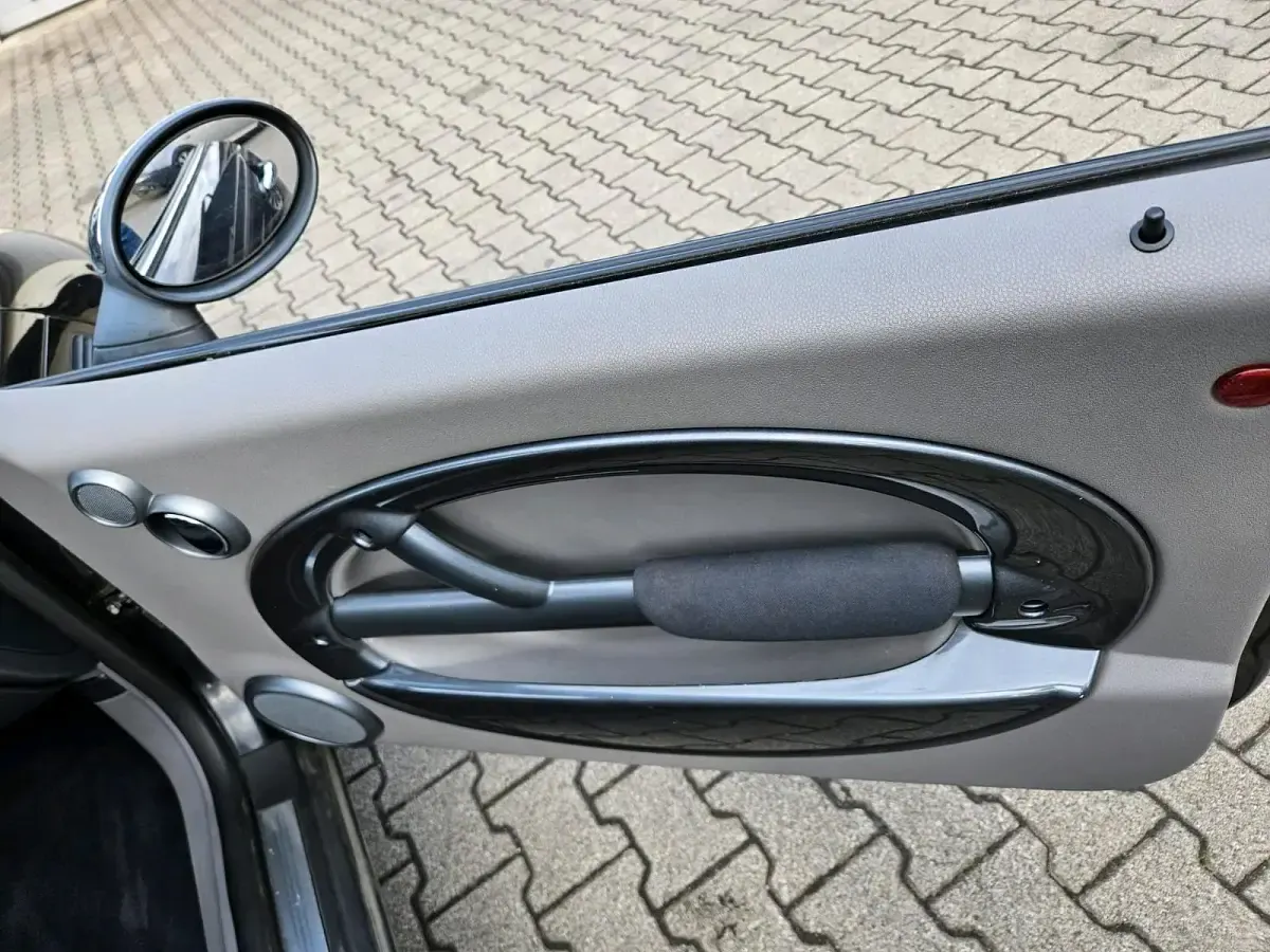 Gebraucht Mini ONE 90 PS (66 kW) 2004 Schwarz Kleinwagen