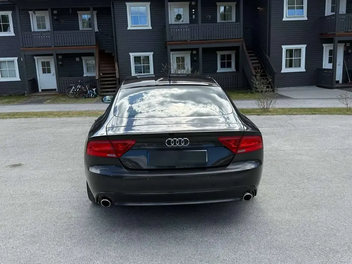 Gebraucht Audi A7 Comfort 245 PS (180 kW) 2011 Grau Kleinwagen