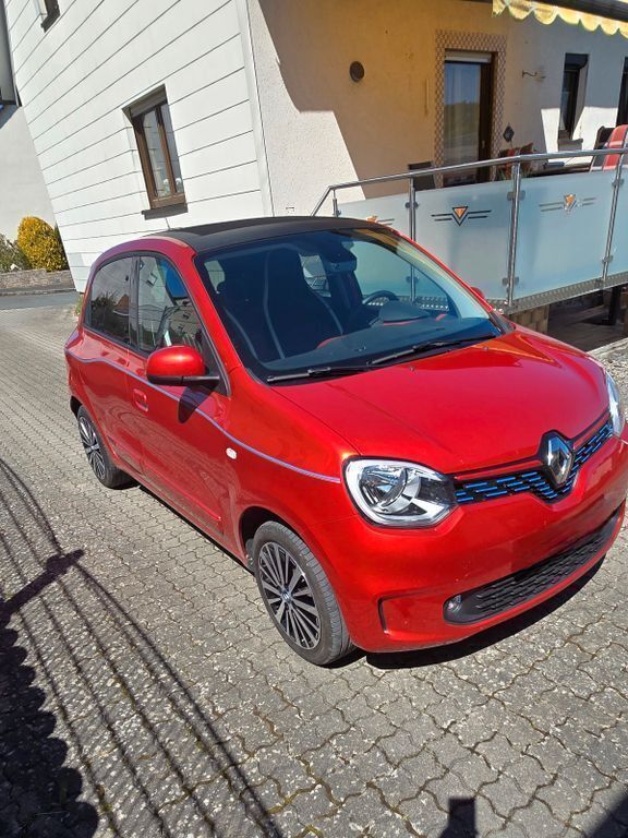 Rot Gebraucht 2022 Renault Twingo Intens Kleinwagen | 11.990 € (Guter Preis) - Bild 1/4