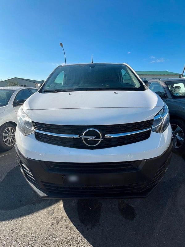 Gebraucht Opel Vivaro 120 PS (88 kW) 2022 Weiß Van / Kleinbus