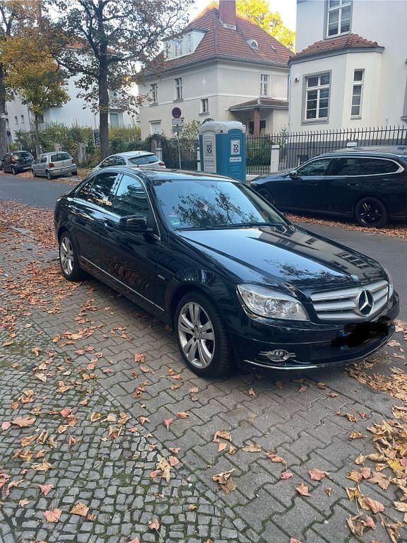 Gebraucht Mercedes C180 Avantgarde 156 PS (114 kW) 2008 Schwarz Limousine