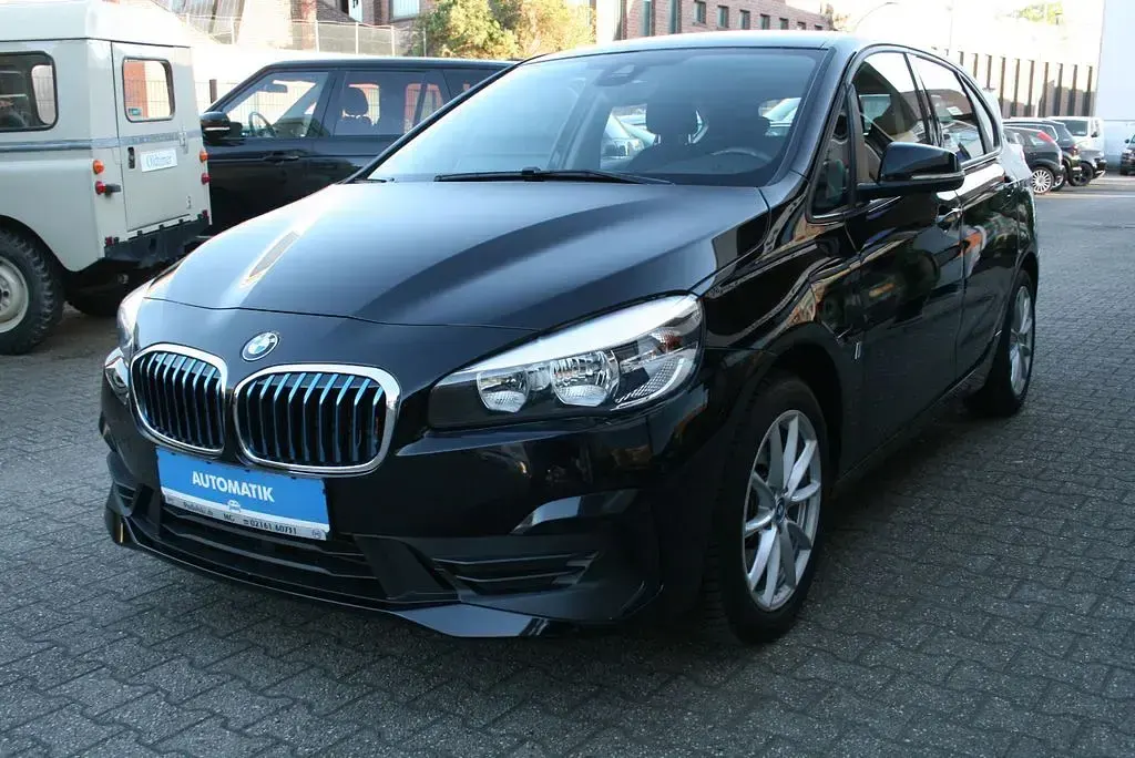 Używany BMW 225 Advantage 224 KM (164 kW) 2018 Czarny Kombi